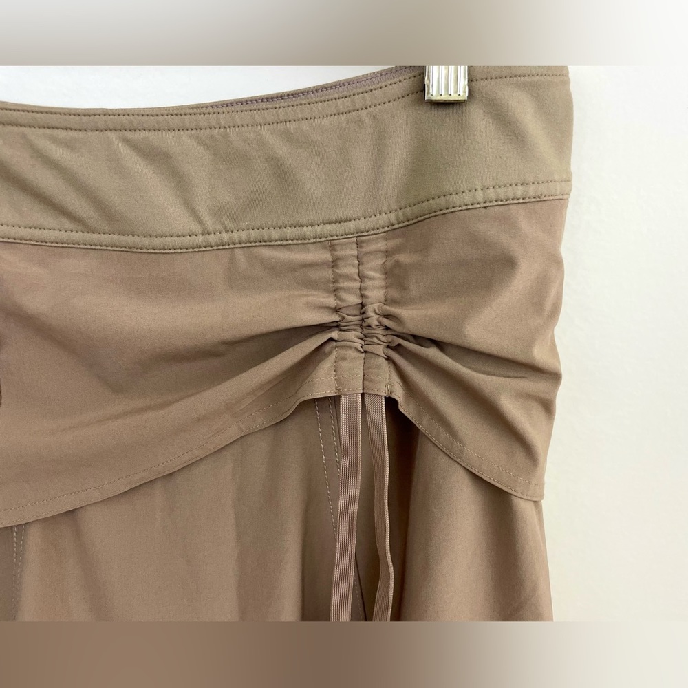 Athleta Wherever Skort, Khaki Tan, EUC - Picture 5 of 13